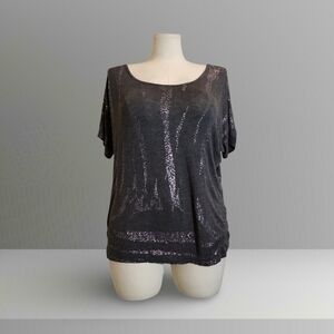 Free Kisses Shimmering Charcoal Tee Grunge